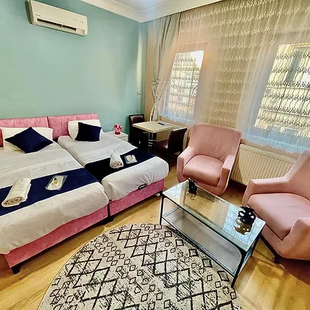 Taksim White House