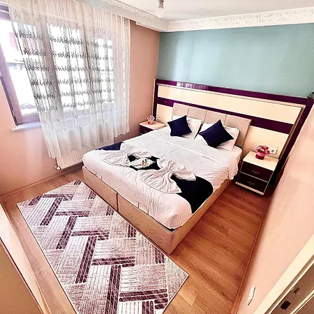 Taksim White House